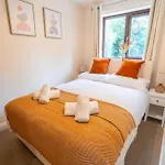 2 Bed, Ground Floor Flat, *