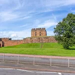 2 Bed, Ground Floor Flat, Апартаменты Карлайл