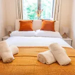 2 Bed, Ground Floor Flat,