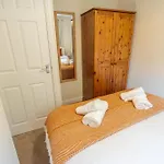 2 Bed, Ground Floor Flat, Апартаменты *