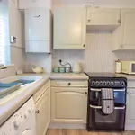 Апартаменты 2 Bed, Ground Floor Flat,