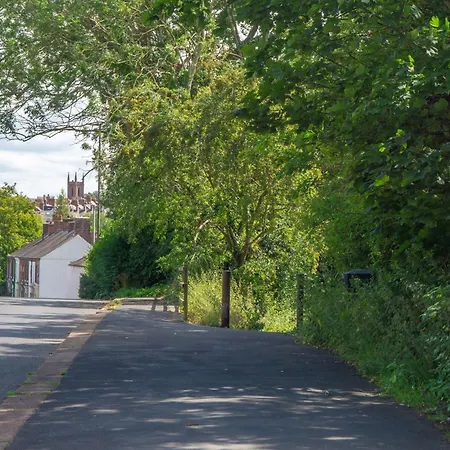 Lejlighed 2 Bed, Ground Floor Flat,