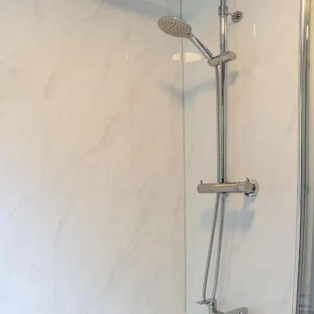 2 Bed, Ground Floor Flat, * كارلايل