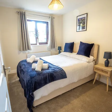 2 Bed, Ground Floor Flat, شقة