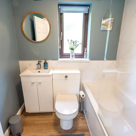 2 Bed, Ground Floor Flat, شقة *