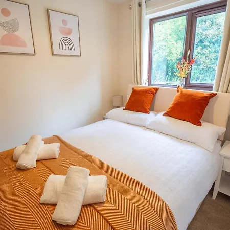 2 Bed, Ground Floor Flat, شقة