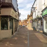 2 Bed, Ground Floor Flat,